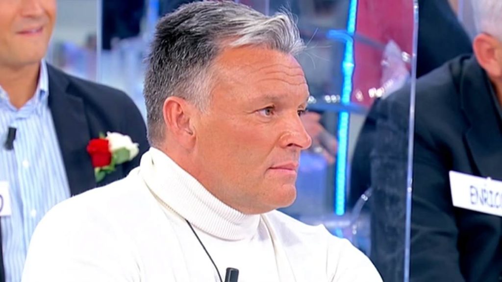 Uomini e Donne Oggi Maurizio ha svelato i retroscena Uomini e Donne Oggi Maurizio ha svelato i retroscena